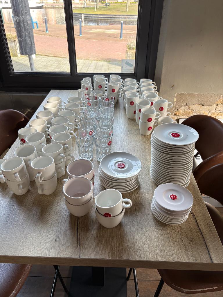 DE koffie kopje horeca, Verzamelen, Ophalen, Zo goed als nieuw, Porselein, Kop en/of schotel