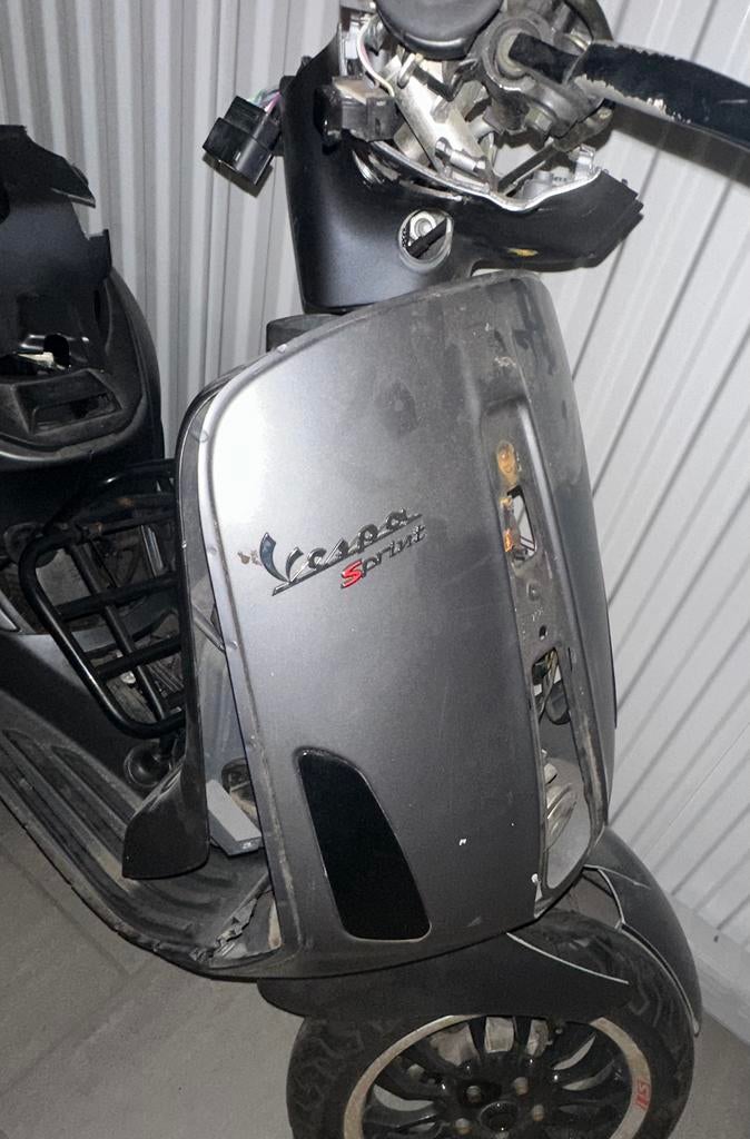 Vespa Sprint 2016 BROM Opknapper Schade 50 80 125 180 300, Ophalen, Gebruikt, Benzine, Vespa