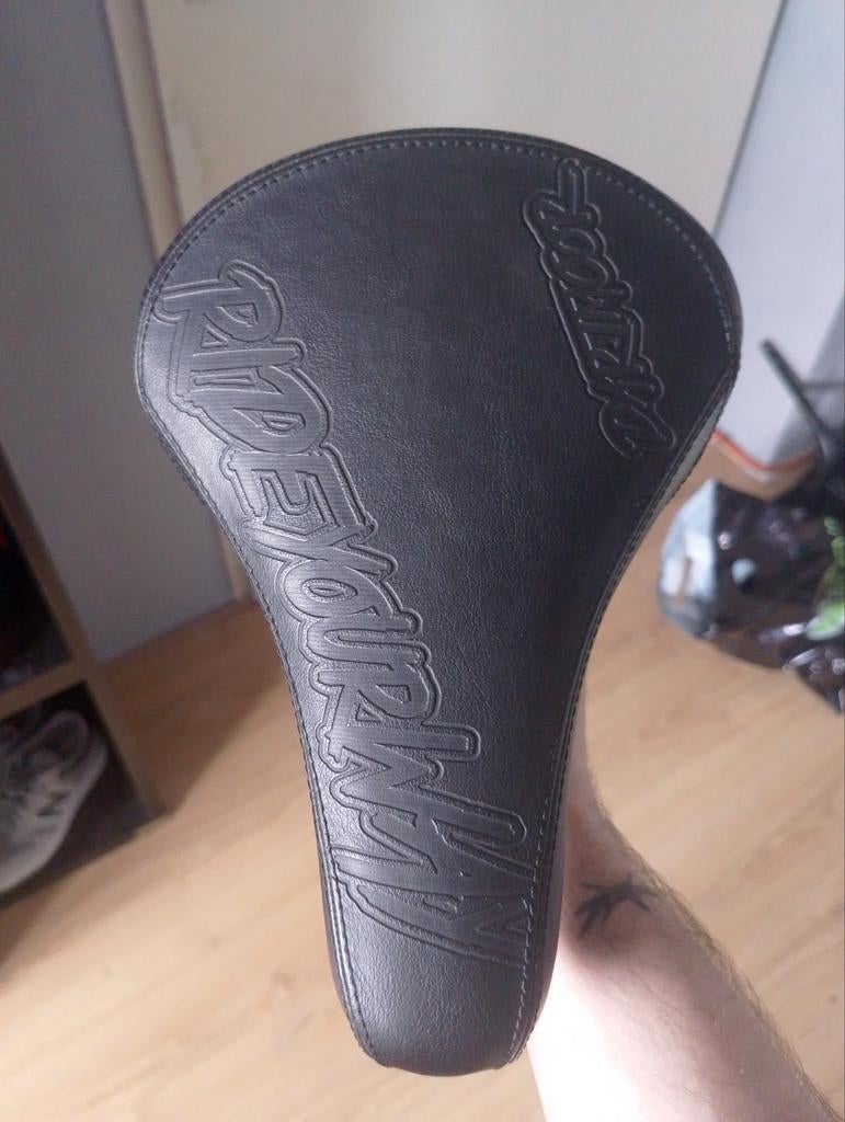 Dirtjumper zadel, Ophalen of Verzenden