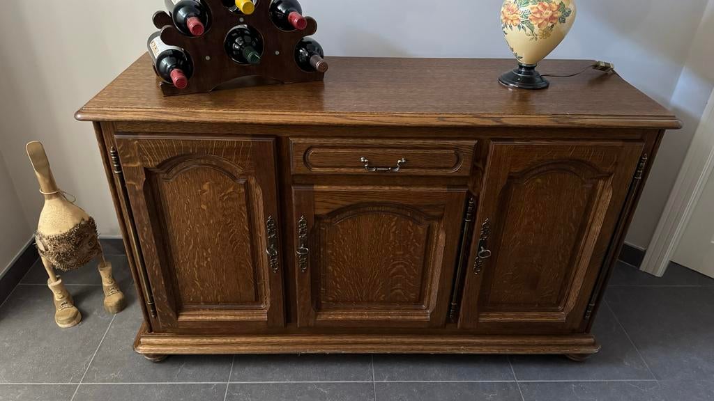 Antieke kast, af te halen in 2221, booischot, Ophalen