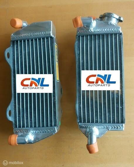 Radiateur Kawasaki KX250 KX 250 KX-250 1983 83 radator, Nieuw, Ophalen of Verzenden