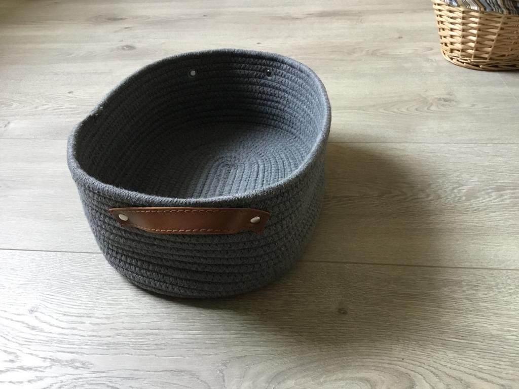 Mand, Huis en Inrichting, Woonaccessoires | Schalen en Manden, Ophalen, Zo goed als nieuw, Ovaal, Mand