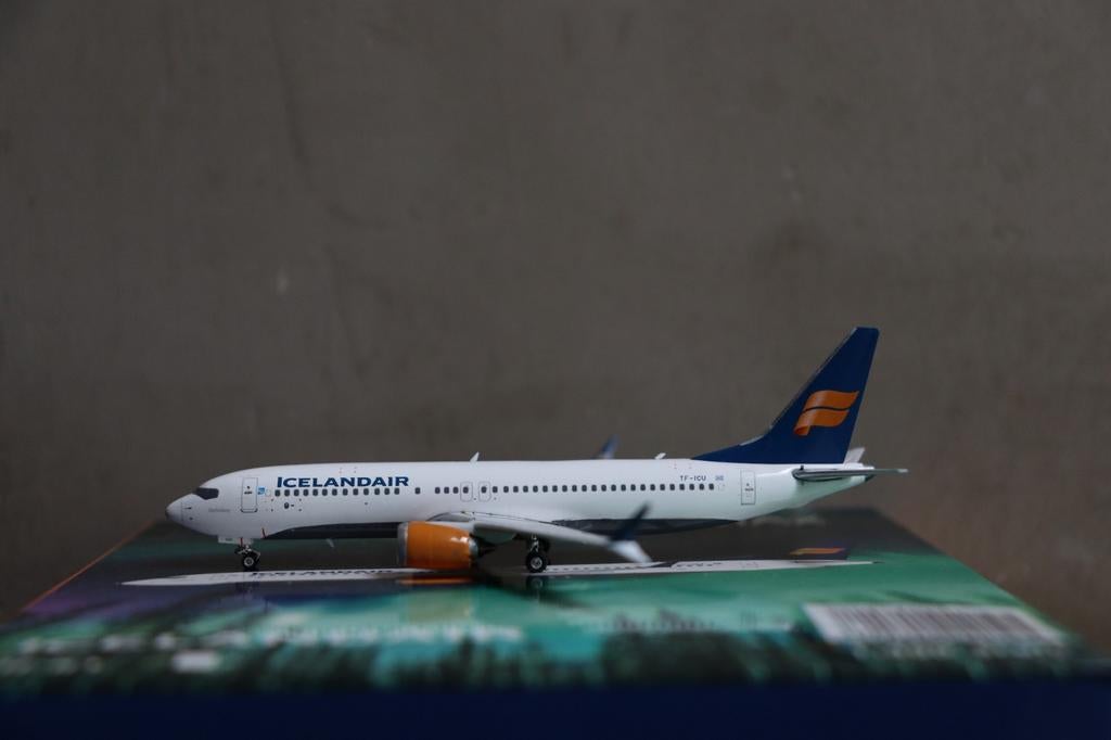 NG Models Boeing 737-MAX8 Icelandair 1/400, Ophalen of Verzenden, Zo goed als nieuw, Schaalmodel