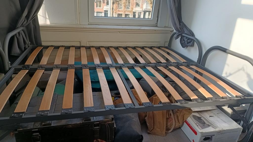 2 grijs metalen bed frames 80*200 inklapbaar, Huis en Inrichting, Slaapkamer | Bedden, Ophalen, Eenpersoons, 80 cm, Metaal