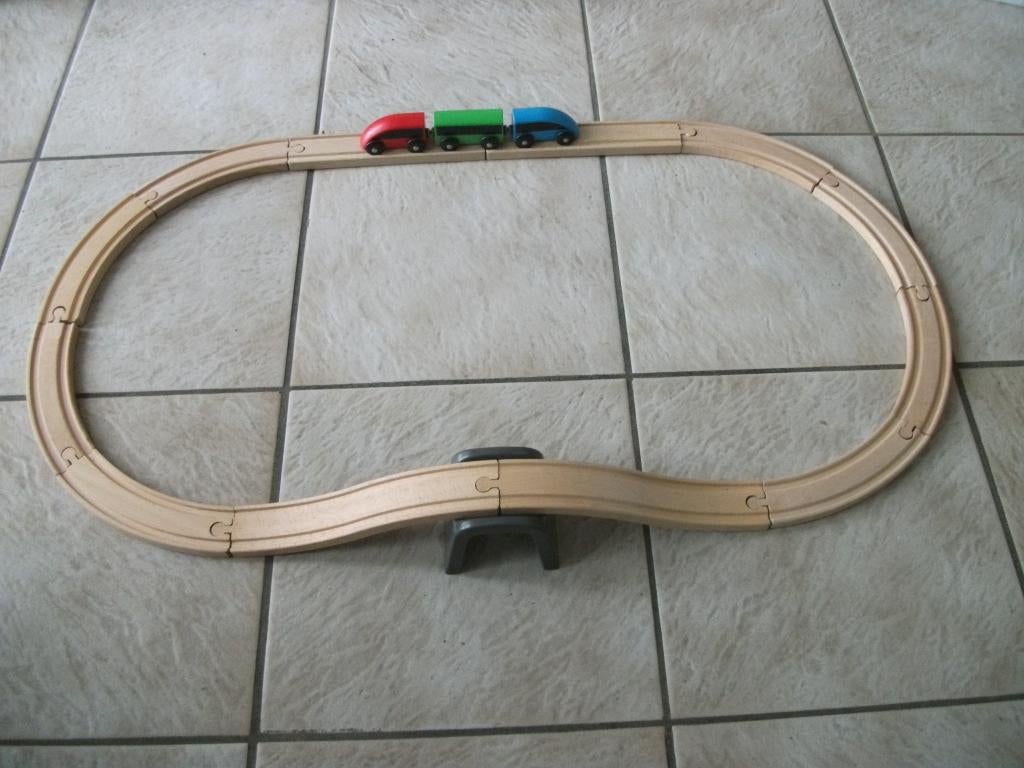 Treinbaan 16 delig, Kinderen en Baby's, Speelgoed | Houten speelgoed, Ophalen of Verzenden, Gebruikt