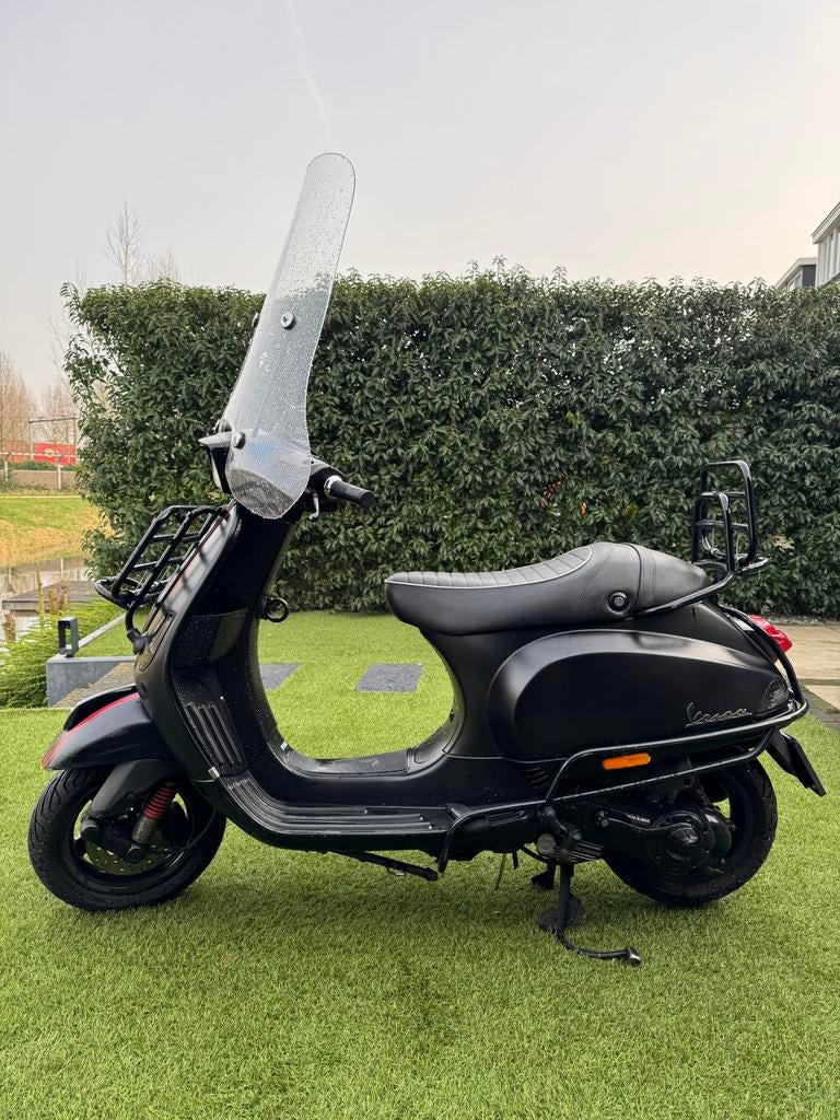 Piaggio Vespa S 2013 + boxer helm, Fietsen en Brommers, Ophalen, Gebruikt, Overige modellen
