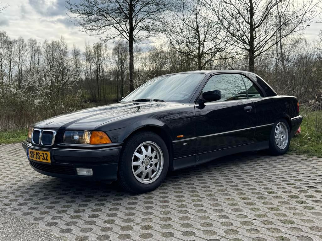 BMW 3-Serie E36 328i Cabriolet AUT NL Sportstoelen 188dkm, Auto's, Automaat, Achterwielaandrijving, 1440 kg, Cabriolet