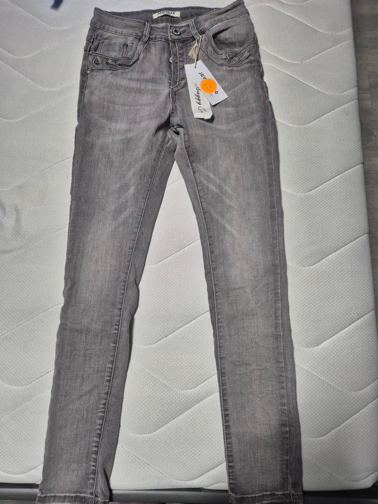 Nieuw broek jewelly maat 34, Ophalen of Verzenden, Nieuw, Grijs, W27 (confectie 34) of kleiner