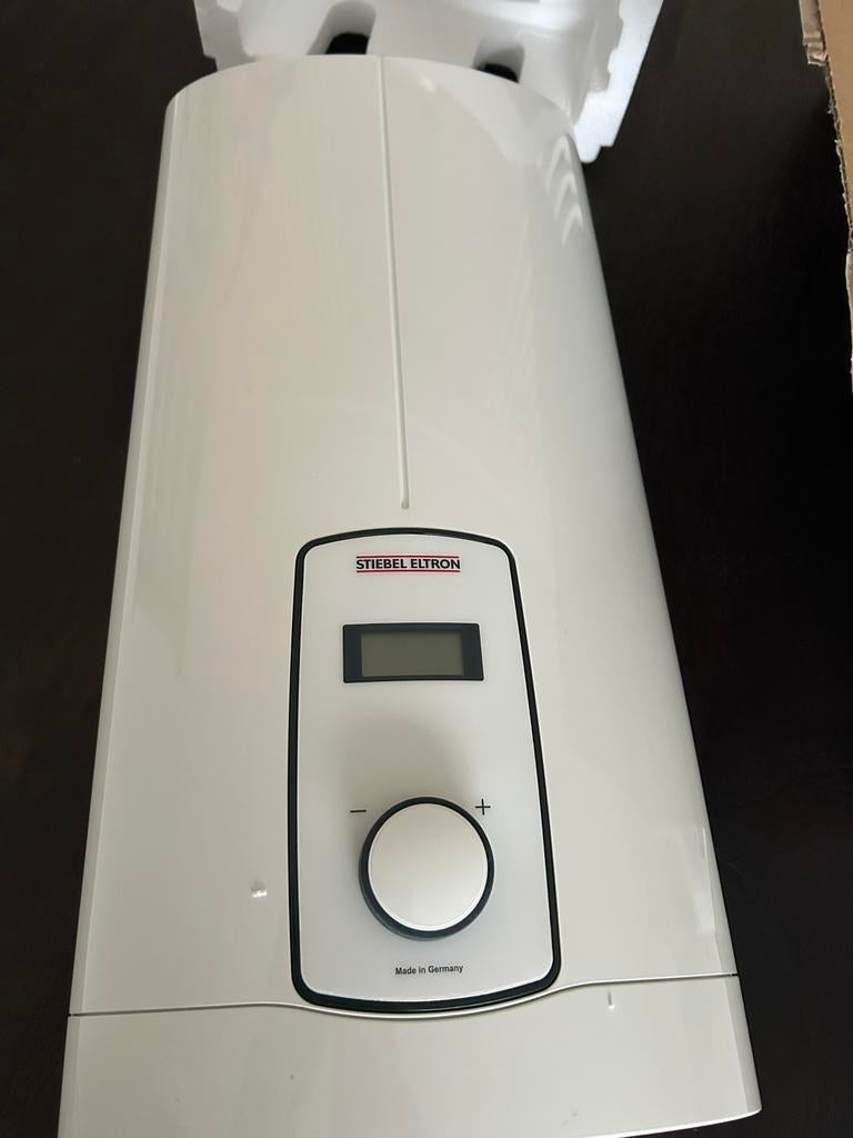 Stiebel Eltron doorstroom Boiler 400v 27kw - Nieuw in doos, Doe-het-zelf en Verbouw, Geisers en Boilers, Nieuw, Minder dan 3 jaar oud