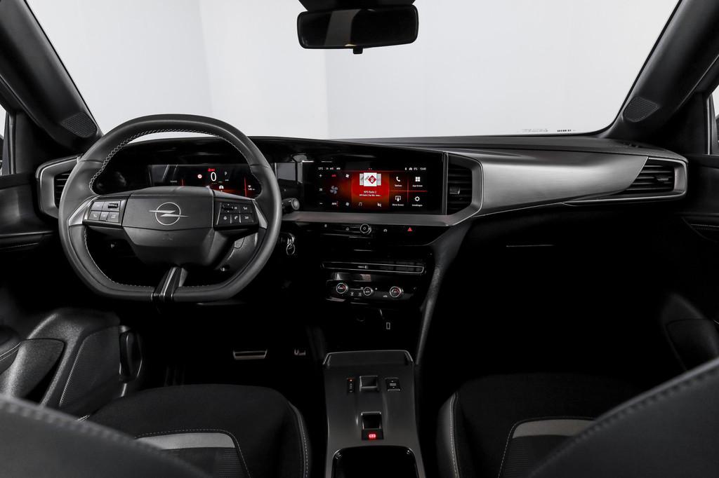 Opel Mokka 1.2 Turbo Hybrid 145 PK GS - Automaat | Dig. Cock, Auto's, Stof, Gebruikt, 1199 cc, Wit