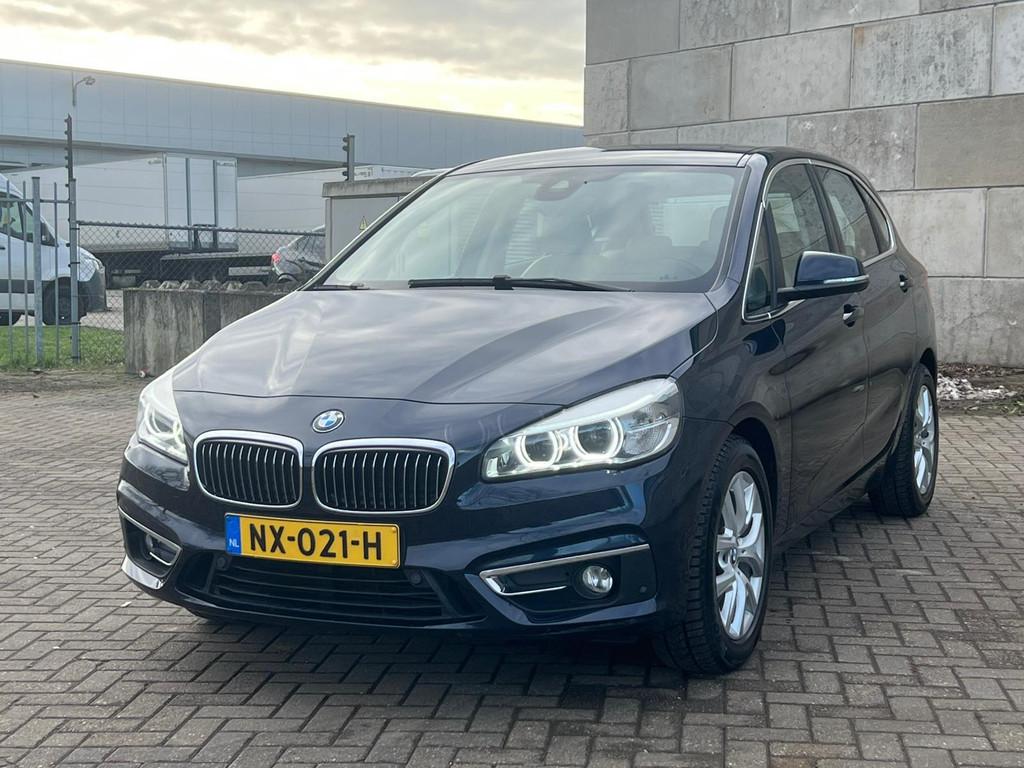 BMW 2-serie Active Tourer 220i High Executive, Auto's, BMW, 1998 cc, 730 kg, Gebruikt, Euro 6