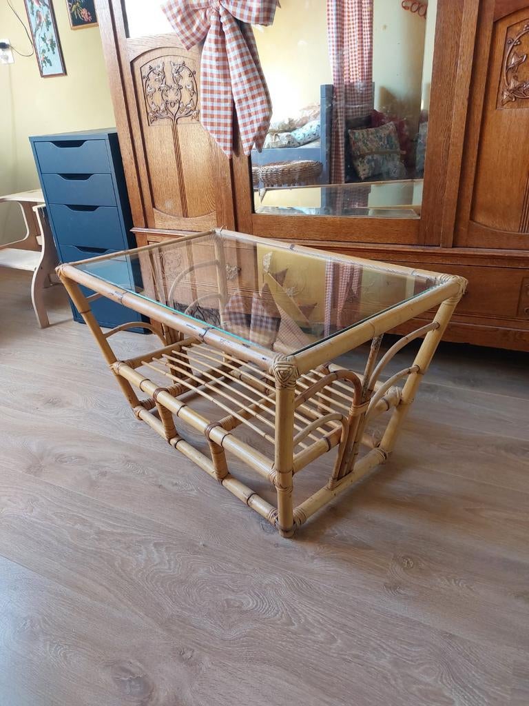 Rotan salontafel met glasplaat, Ophalen