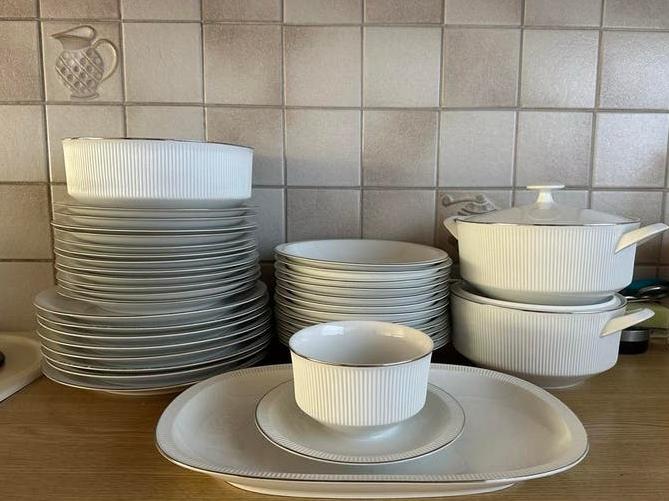 Retro  Arzberg Cannelee servies wit met zilveren rand, Ophalen, Gebruikt, Effen, Porselein