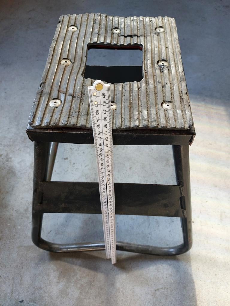 Motor/ Brommer bok, Ophalen