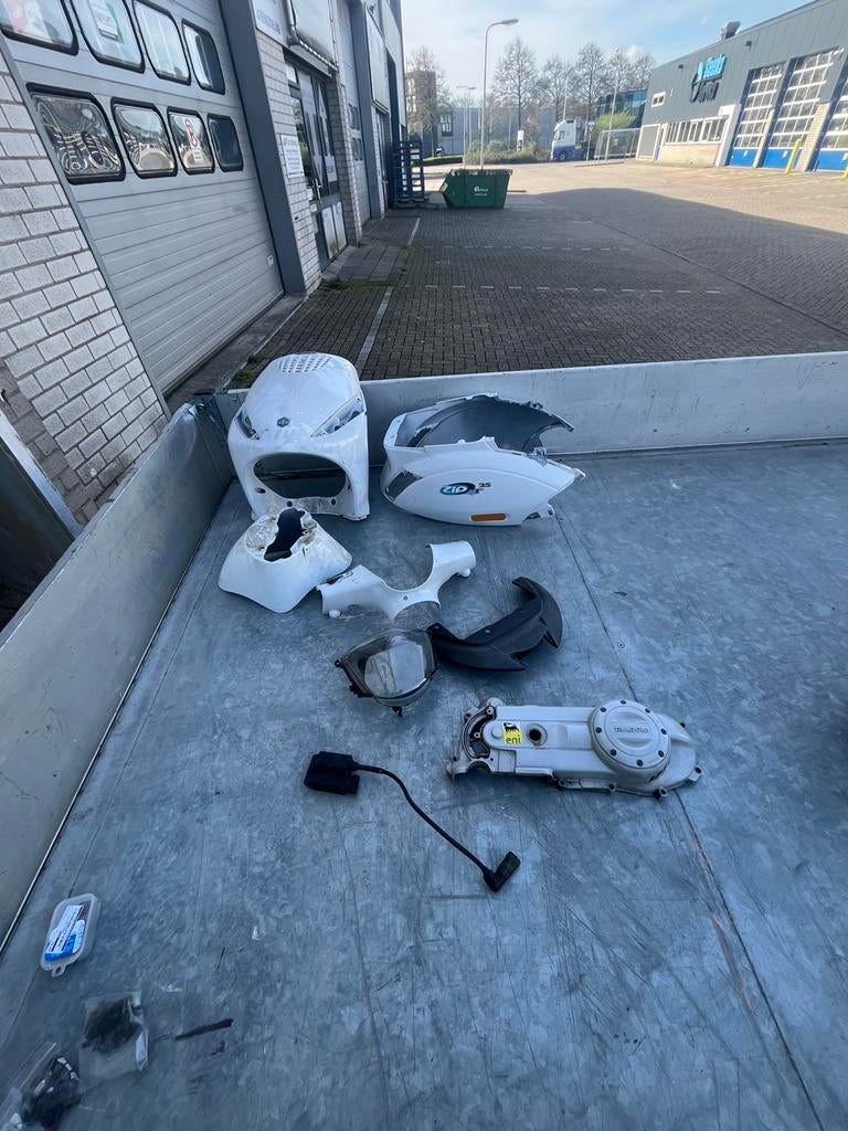 Zip onderdelen, Fietsen en Brommers, Ophalen, Zo goed als nieuw, Kap, Overige merken