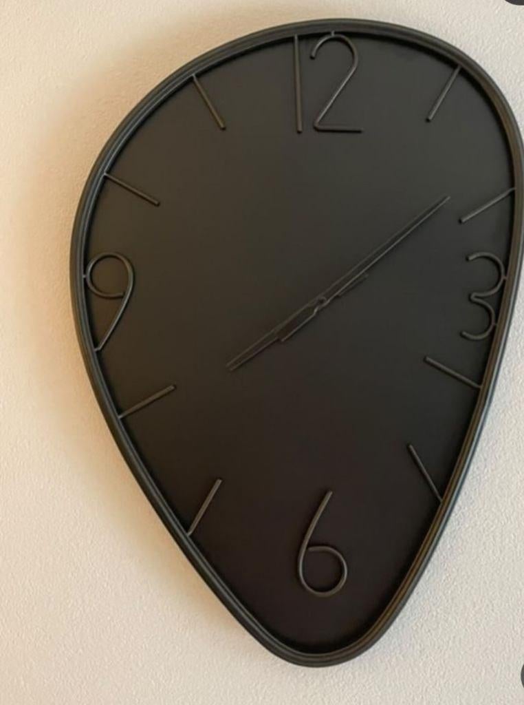 Home Bound Wandklok Ancho Zwart 77x56x4 cm, Ophalen of Verzenden, Nieuw, Analoog, Wandklok