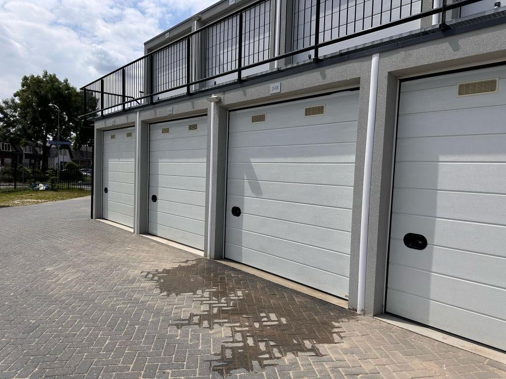 Garagebox (21 m2) Tiel te koop, Gelderland