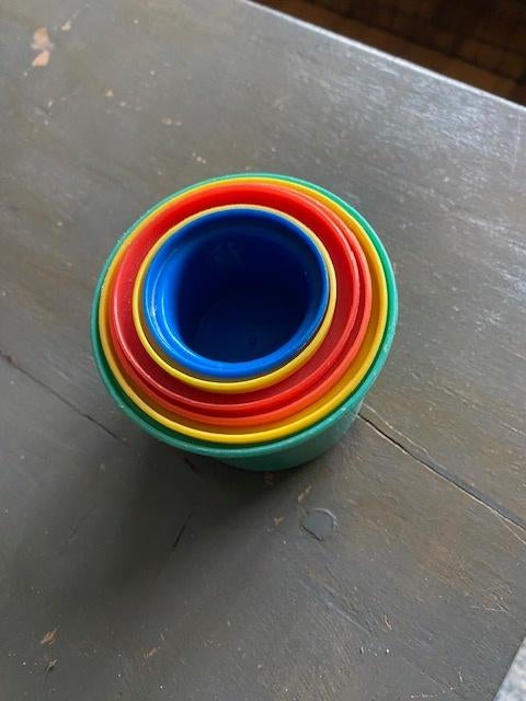 j40 – stapelblokken / bekers, Ophalen of Verzenden, Gebruikt