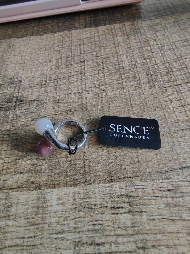 Prachtige Sence Copenhagen ring met 2 bolletjes, maat 18, Overige kleuren, Nieuw, Ophalen of Verzenden, Met edelsteen
