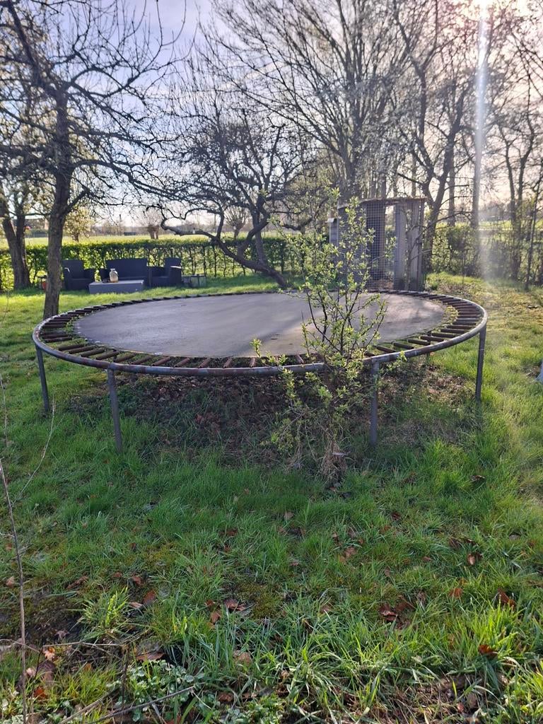 Trampoline, Ophalen, Gebruikt