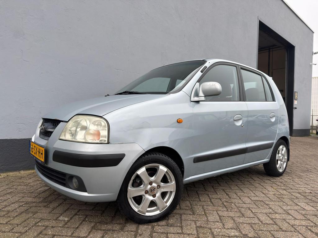 Hyundai Atos 1.1i Dynamic Cool 5-Deurs - Airco - Trekhaak, Voorwielaandrijving, 31 €/maand, 4 cilinders, Origineel Nederlands