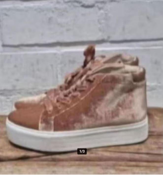 Kenneth Cole - Prachtige fluwelen sneakers maat 41 - Nieuw, Kenneth Cole, Nieuw, Ophalen of Verzenden, Sneakers of Gympen