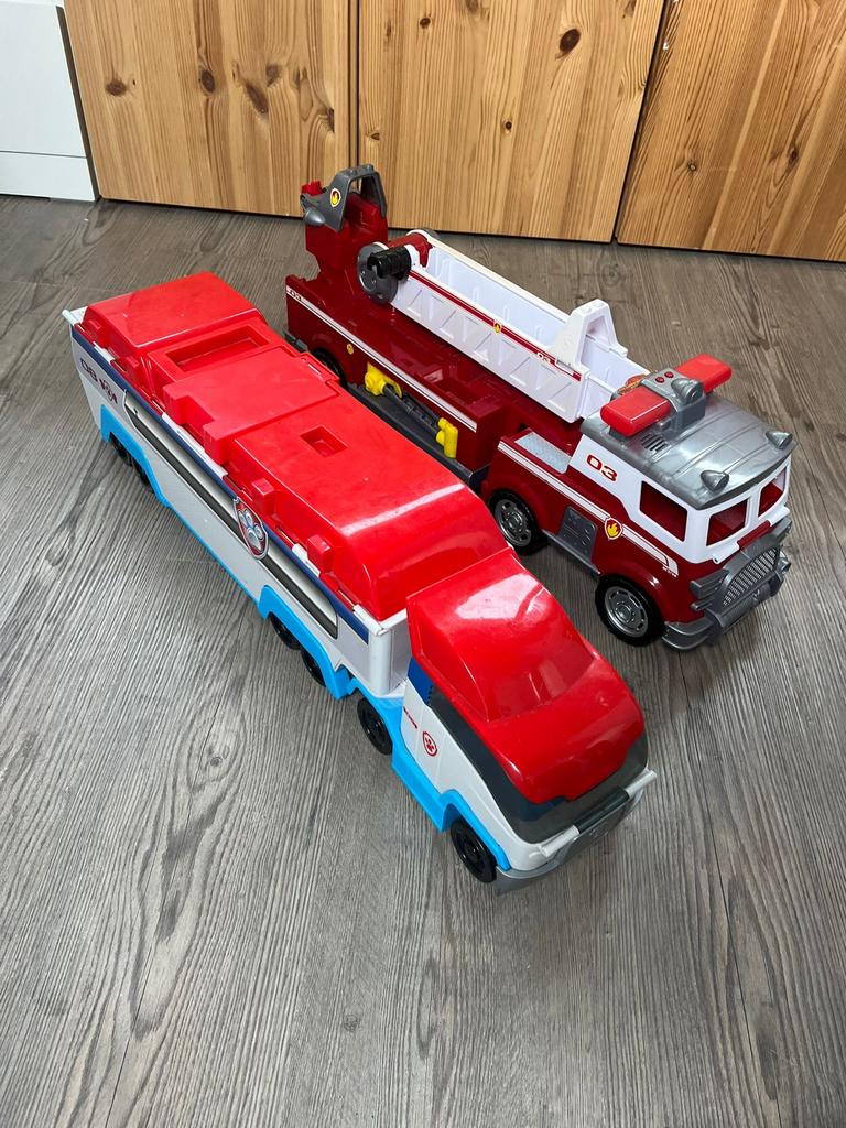Paw Patrol brandweerwagen en transporter, Kinderen en Baby's, Speelgoed | Speelgoedvoertuigen, Ophalen of Verzenden, Gebruikt