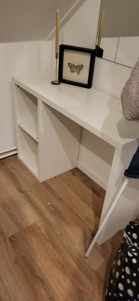 Ikea bureau, Ophalen, Zo goed als nieuw, Minder dan 10 m², Laminaat