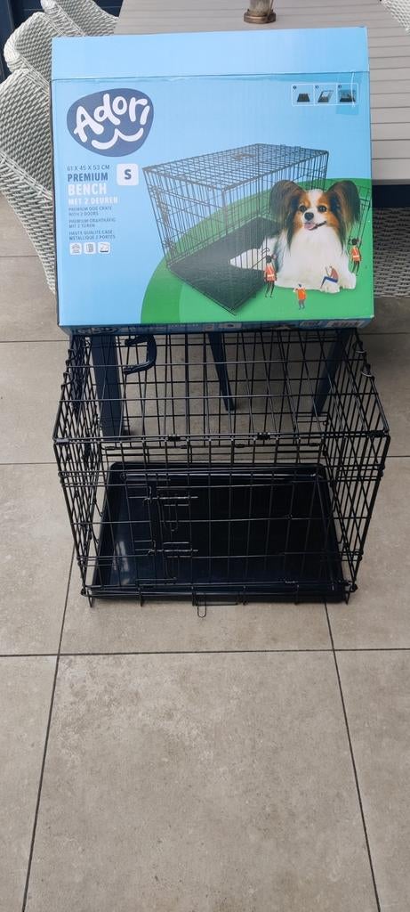 Hondenbench merk adori, Dieren en Toebehoren, Hondenbenches, Ophalen of Verzenden, Zo goed als nieuw