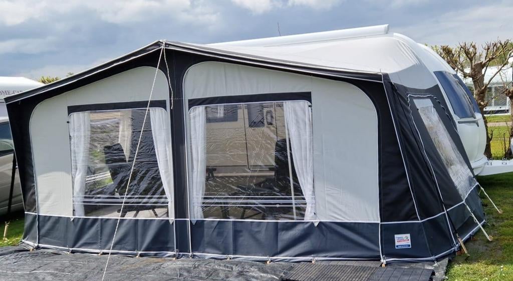 Dorema Sydney XL 300 2.0 Voortent met 2 uitbouwen, Ophalen