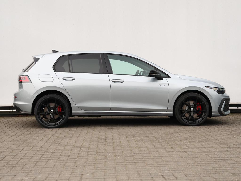 Volkswagen Golf GTE 1.5 eHybrid 272 pk DSG | NL Auto | Navig, 4 cilinders, 150 min, 26 kWh, 1500 kg