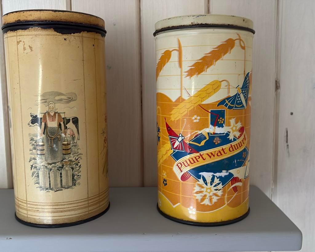 BESCHUITBLIKKEN 2 stuks HILLE EN HOOIMEIJER, Ophalen of Verzenden, Zo goed als nieuw, Overige