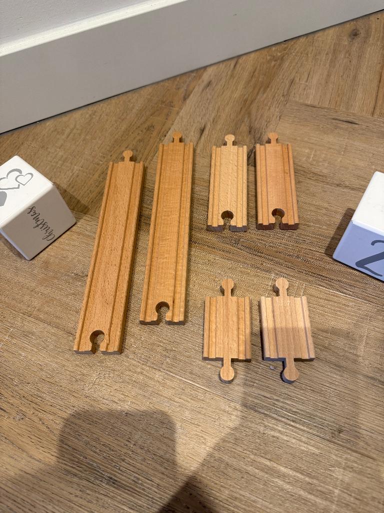 Heel goed 6x Brio houten trein lange rechte spoor rails set, Ophalen of Verzenden, Zo goed als nieuw