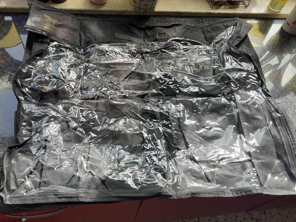 kledinghoezen, Kleding | Dames, Kledinghangers, Ophalen of Verzenden, Zo goed als nieuw, Kunststof, Volwassenen