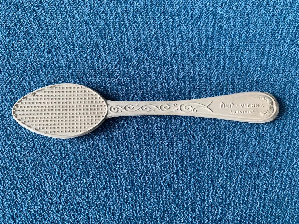 Lepel voor massage v. de verslapte kin, vintage, jaren 50-60, Ophalen of Verzenden, Nieuw, Gehele gezicht, Verzorging