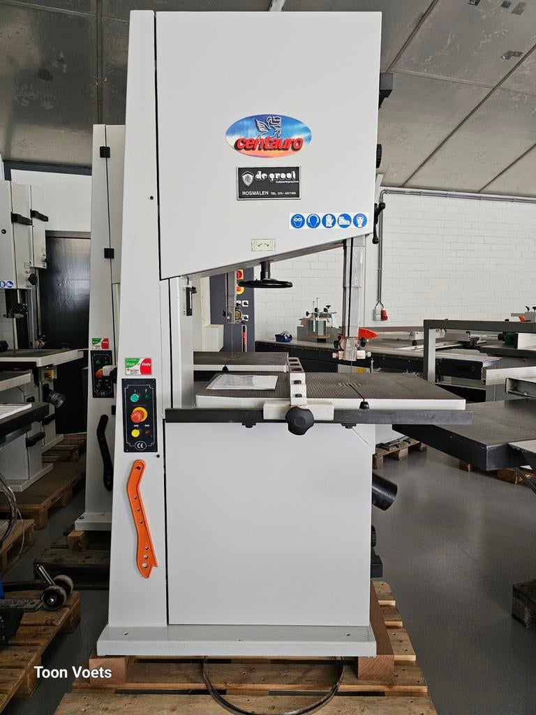 Lintzaag Centauro Type CO600 Met motorrem, Doe-het-zelf en Verbouw, Gereedschap | Zaagmachines, Gebruikt, Lintzaag, 1200 watt of meer