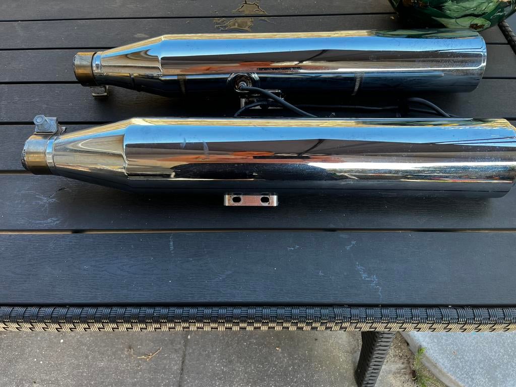 Harley softail standard stock uitlaaten, Ophalen