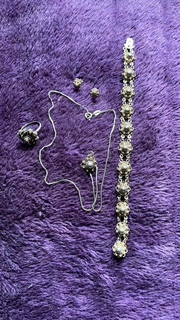 Antieke set zilveren Zeeuwse knopjes 8 delig, Ophalen of Verzenden, Zilver, Ring