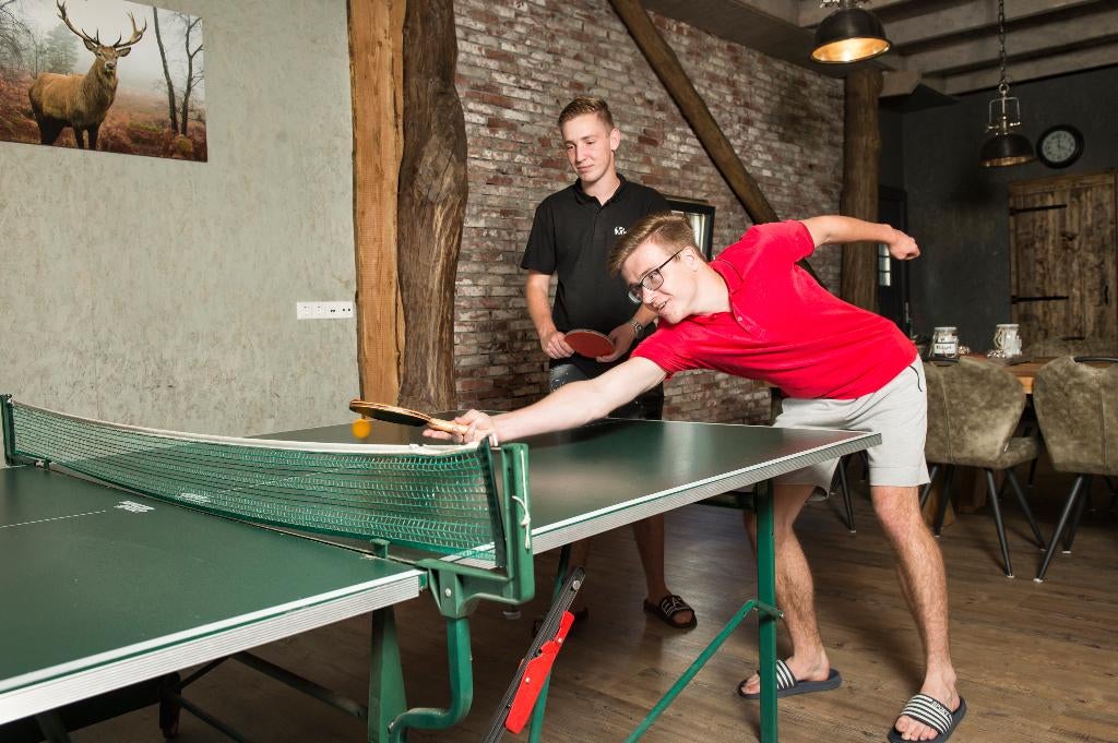 Luxe groepsaccommodatie 32 bedden en 11 badkamer, Eigenaar