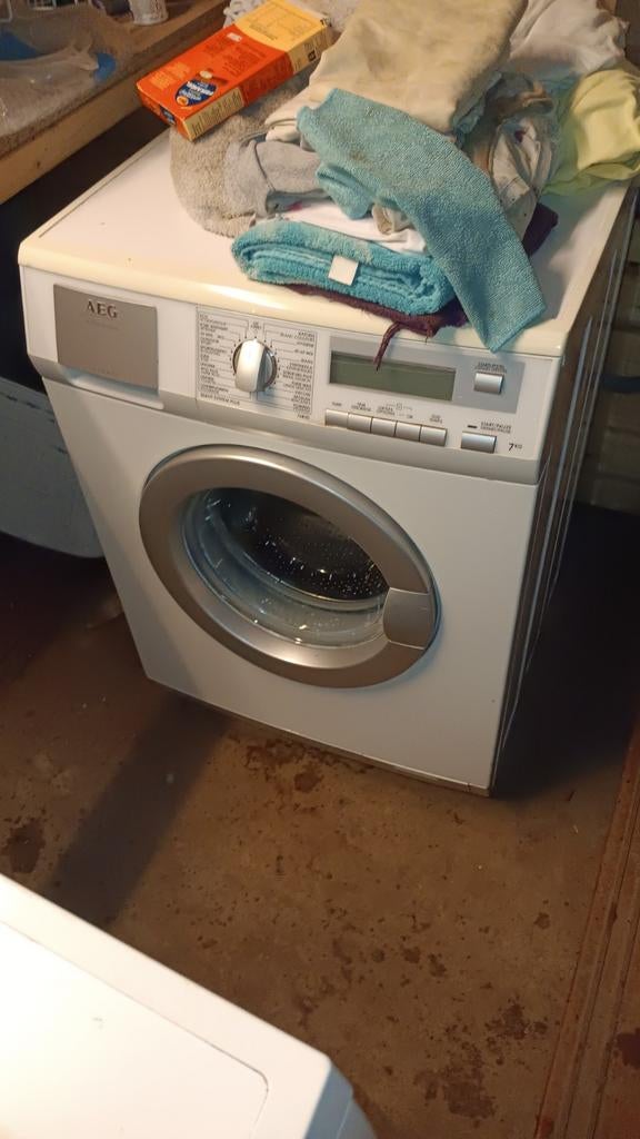 Aeg wasmachine 7kg STAAT IN FARMSUM, 6 tot 8 kg, Ophalen, 1200 tot 1600 toeren, 85 tot 90 cm