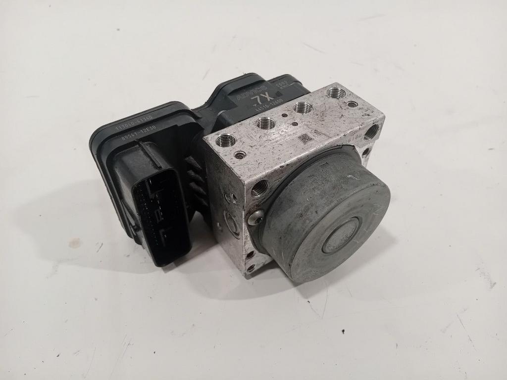 Abs pomp Toyota Corolla, Onderdelen@venauto.nl, Van der Ven Autorecycling B.V., Gebruikt, Ettenseweg 76, 4706 PB Roosendaal, The Netherlands