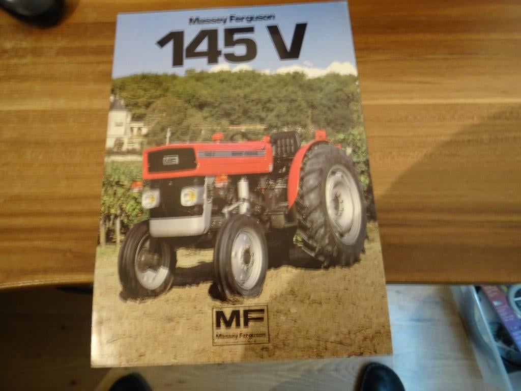Massey ferguson 145V EN 158 V Trekkers folders, Verzenden, Nieuw, Folder