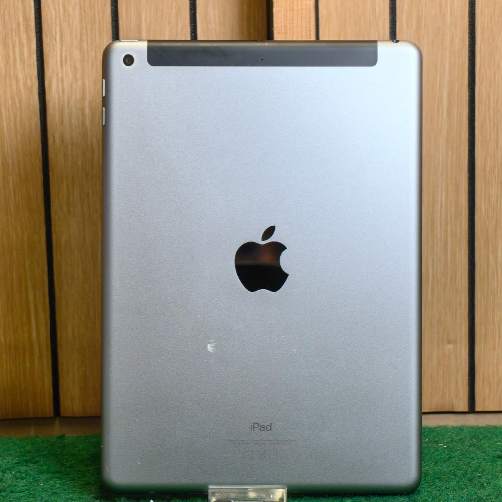 Apple iPad 6 | 32 GB | LTE, Apple, Zo goed als nieuw, Support@apple.com, One Apple Park Way
Cupertino, CA 95014
United States