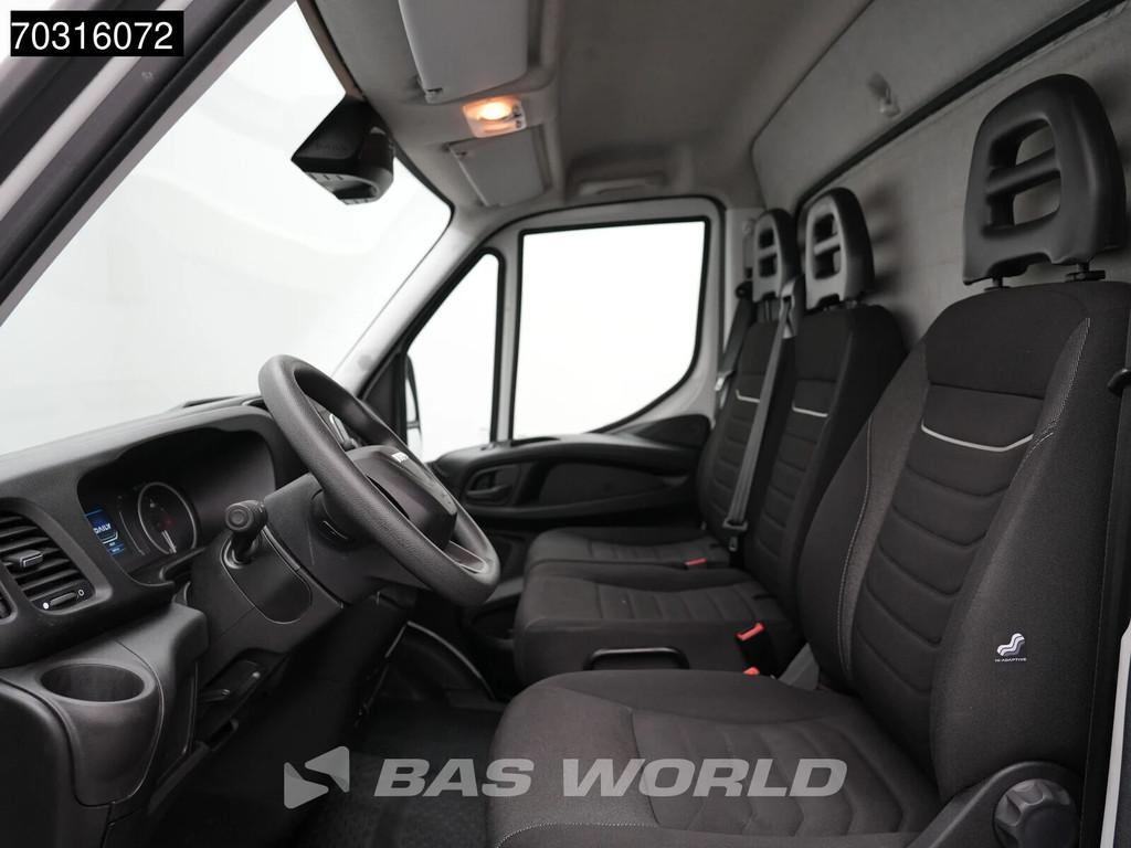 Iveco Daily 35S16 Automaat 160PK Bakwagen Achterdeuren Airco, Automaat, Stof, Gebruikt, Euro 6