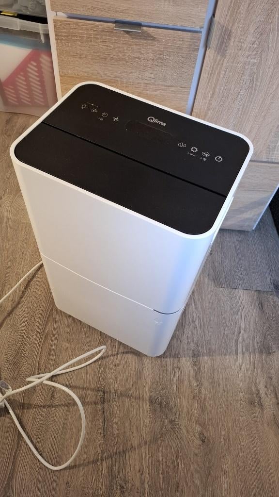 Qlima d820a smart - luchtontvochtiger, Ophalen, Zo goed als nieuw, Luchtontvochter