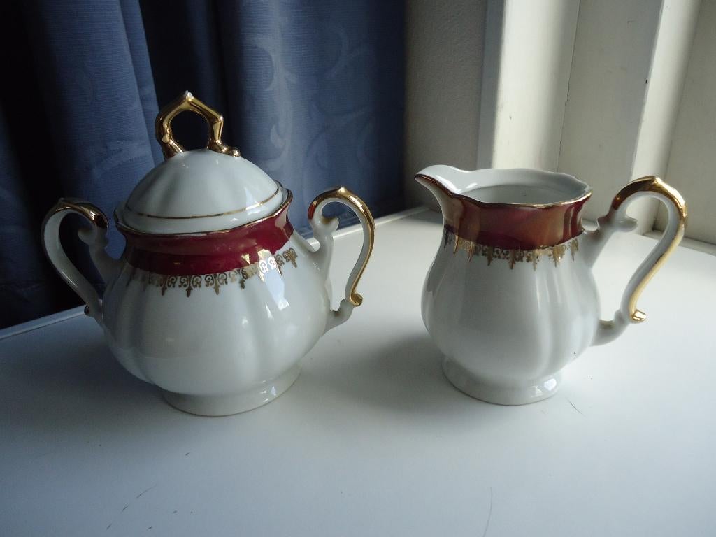 Een sierlijke oude Roomstel., Ophalen of Verzenden