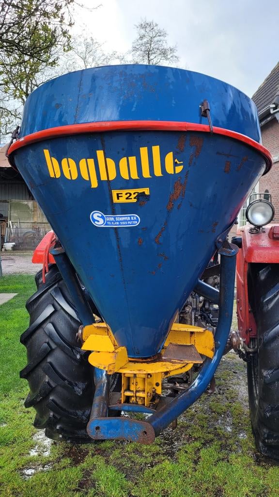Bogballe F221 kunstmeststrooier, Ophalen