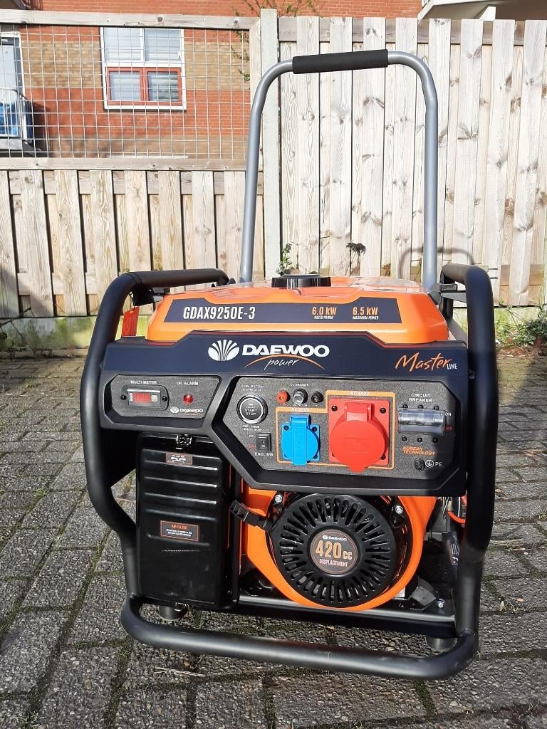 Daewoo GDAX9250E, Doe-het-zelf en Verbouw, Aggregaten, Nieuw, Benzine, 5 tot 10 kVA, Elektrisch startend, Ophalen