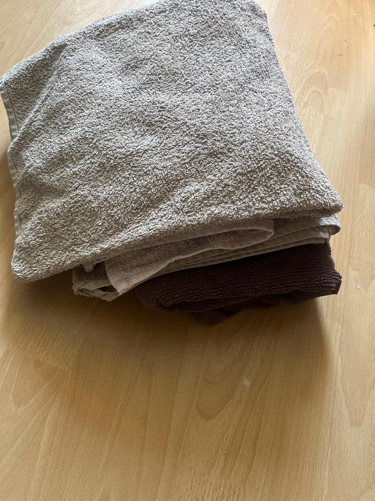 Oude handdoeken voor egel of dierenopvang., Ophalen, Gebruikt, Verzorging