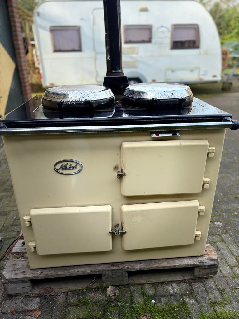 Nobel Fornuis (gas) - Klassiek en Functioneel, Witgoed en Apparatuur, Fornuizen, Ophalen, Gebruikt, 60 cm of meer, Grill